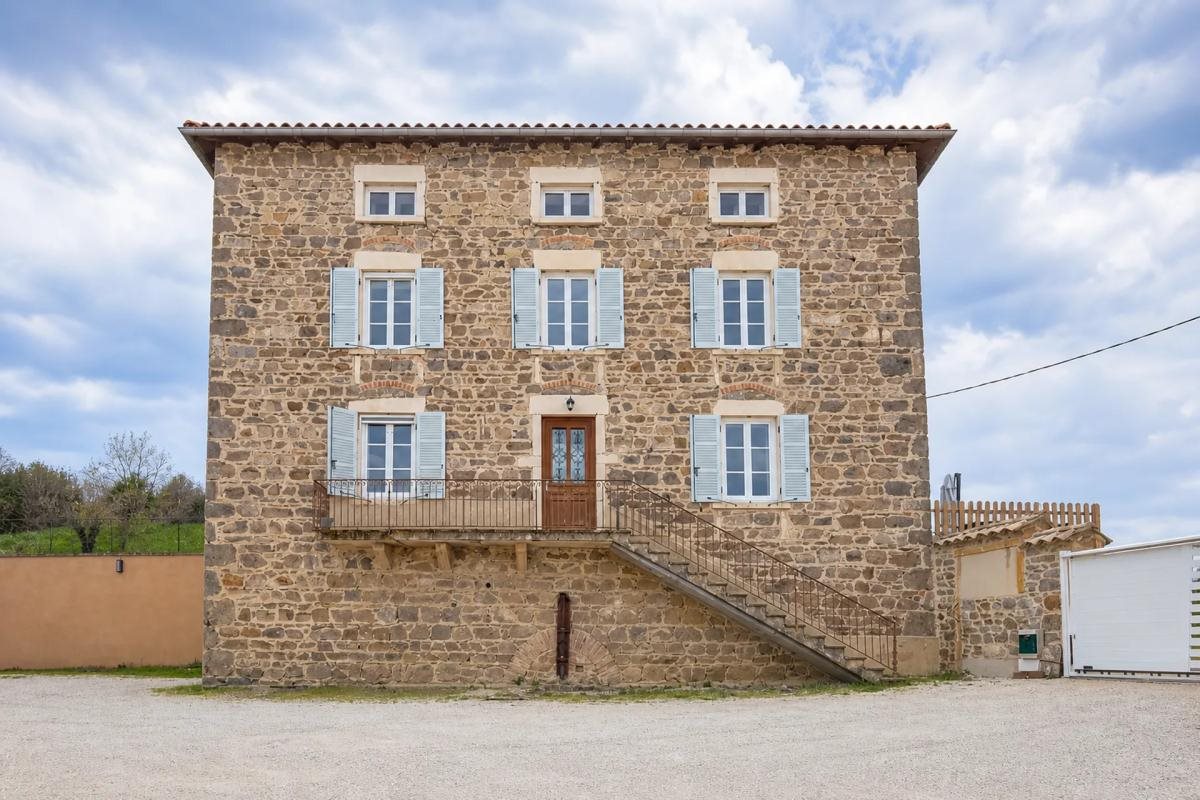 Maison à vendre, 190m², Vaux-en-Beaujolais