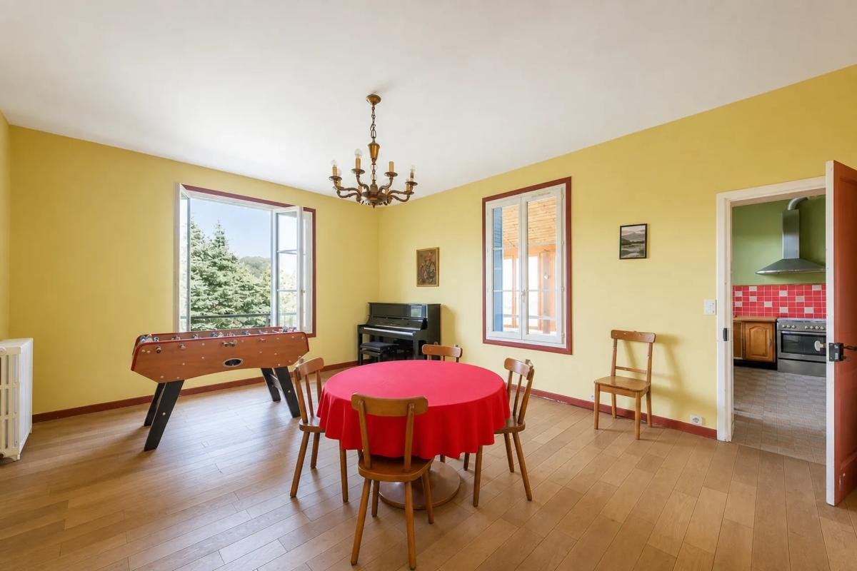 Maison à vendre, 190m², Luzancy