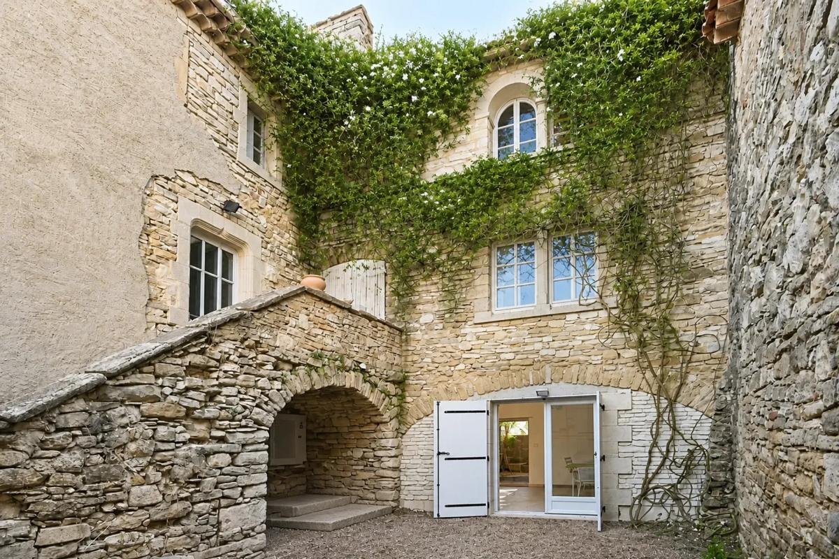 Maison à vendre, 231m², Saint-Jean-de-Ceyrargues