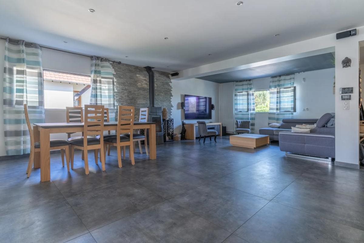 Maison à vendre, 250m², Le Mesnil-Saint-Denis