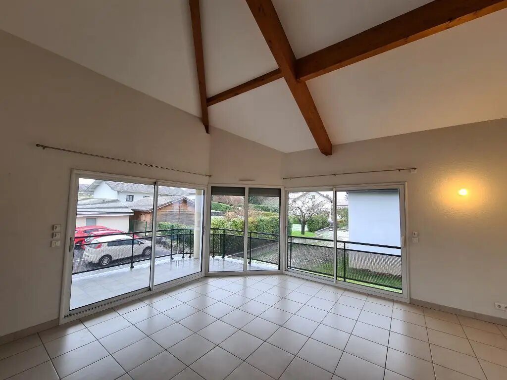 Appartement à louer, 72m², Messery
