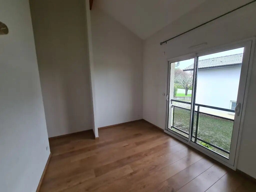 Appartement à louer, 72m², Messery