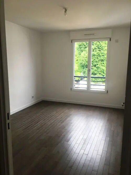 Appartement à louer, 47m², Suresnes