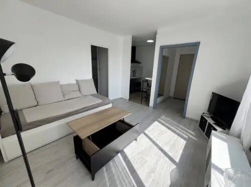 Appartement à louer, 27m², Suresnes
