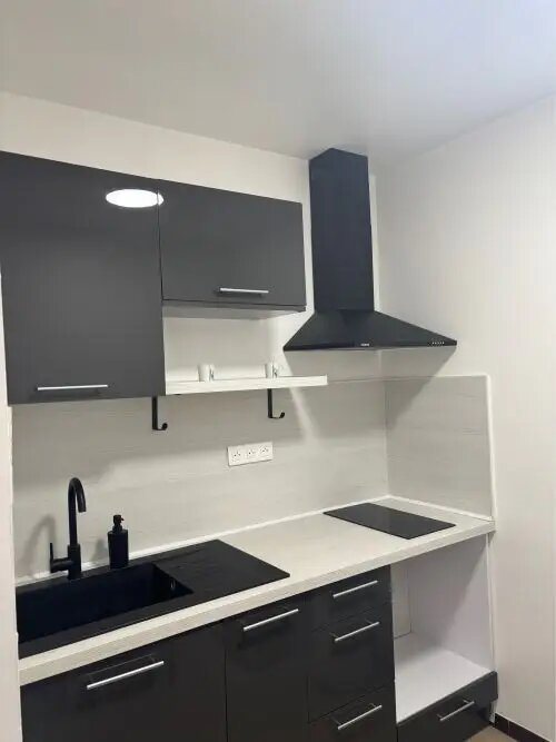 Appartement à louer, 27m², Suresnes