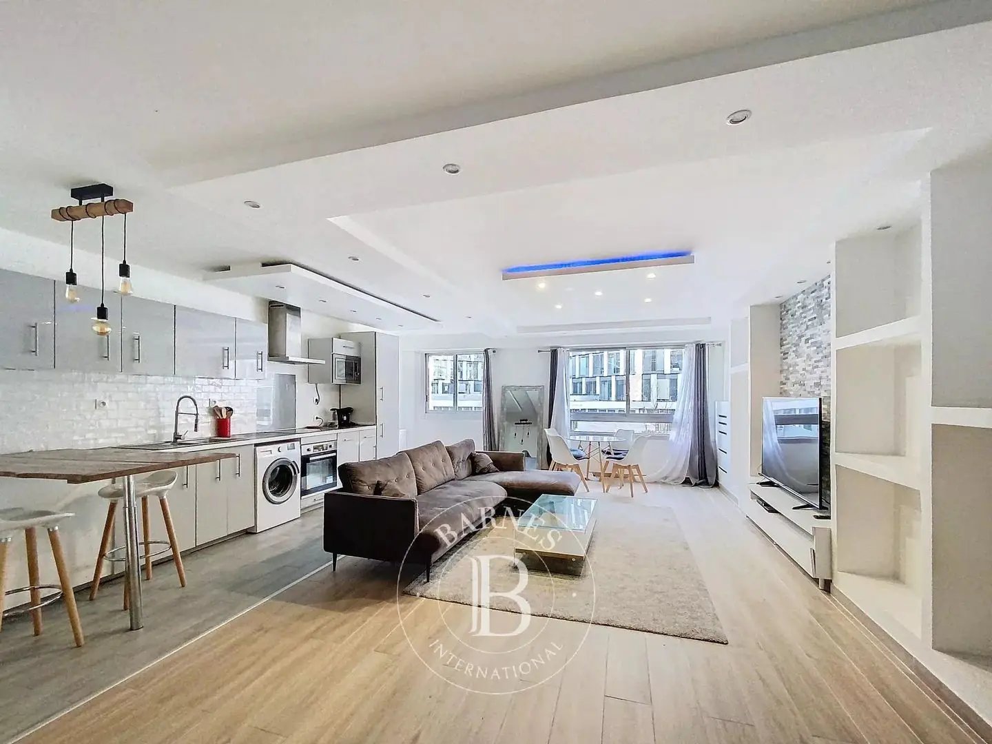 Appartement à louer, 80m², Courbevoie
