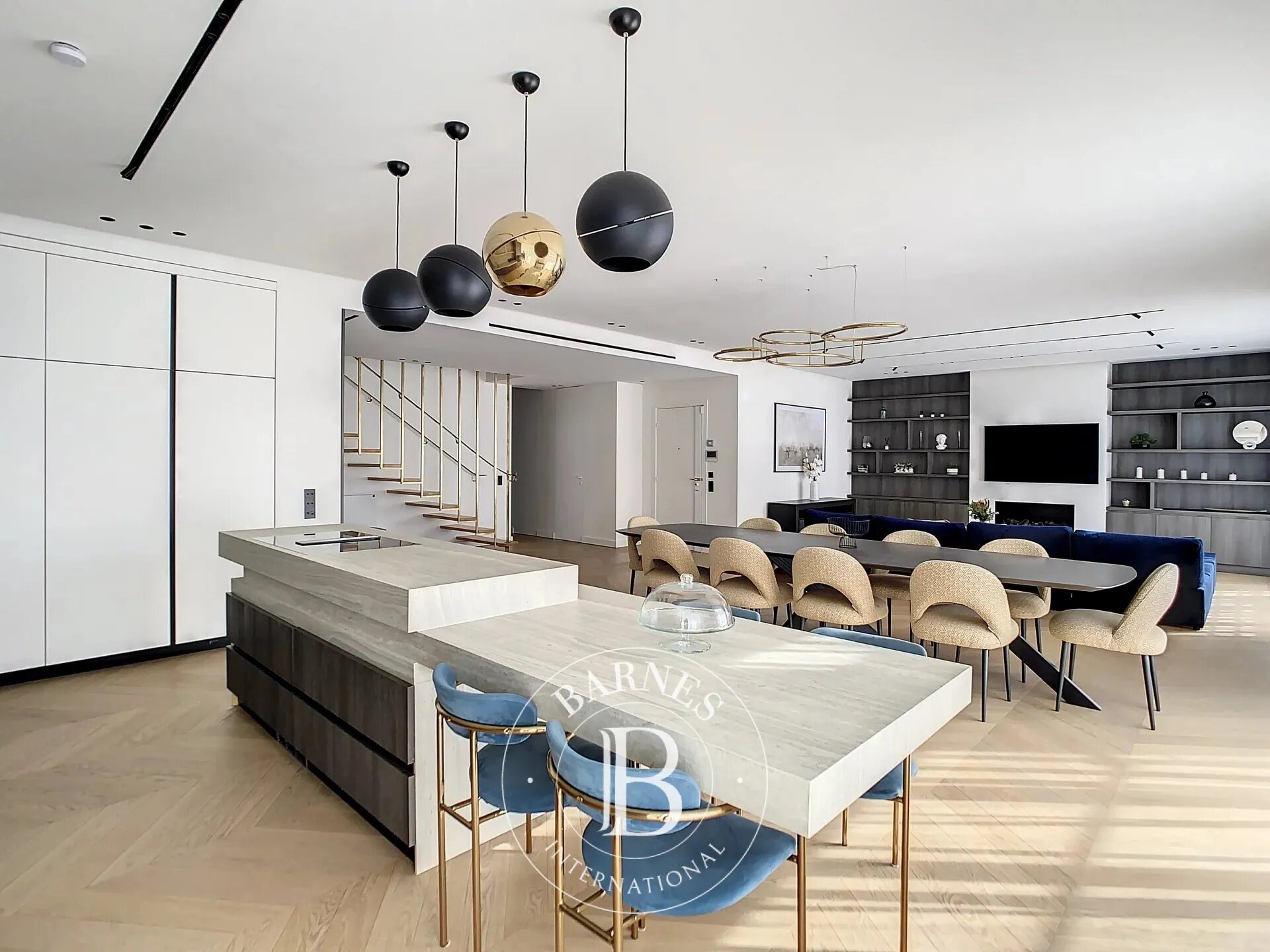 Appartement à louer, 193m², Neuilly-sur-Seine