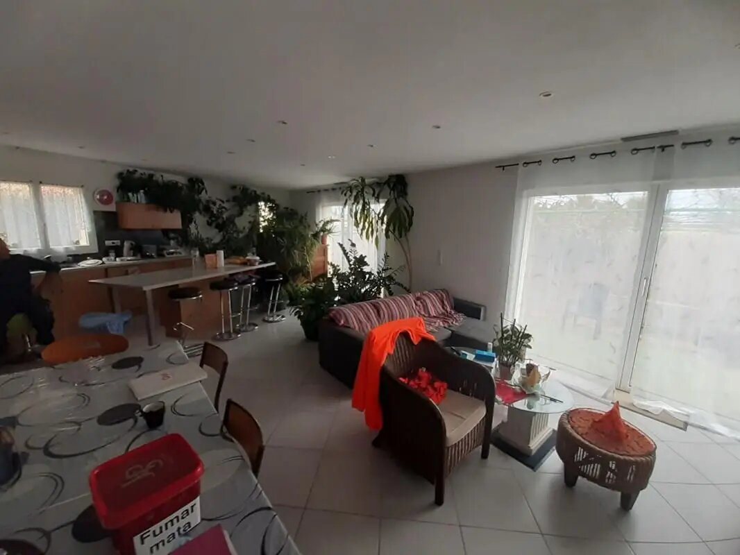 Maison à louer, 130m², Nizas