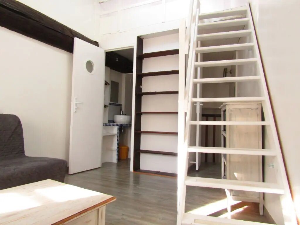Maison à louer, 35m², Pomérols