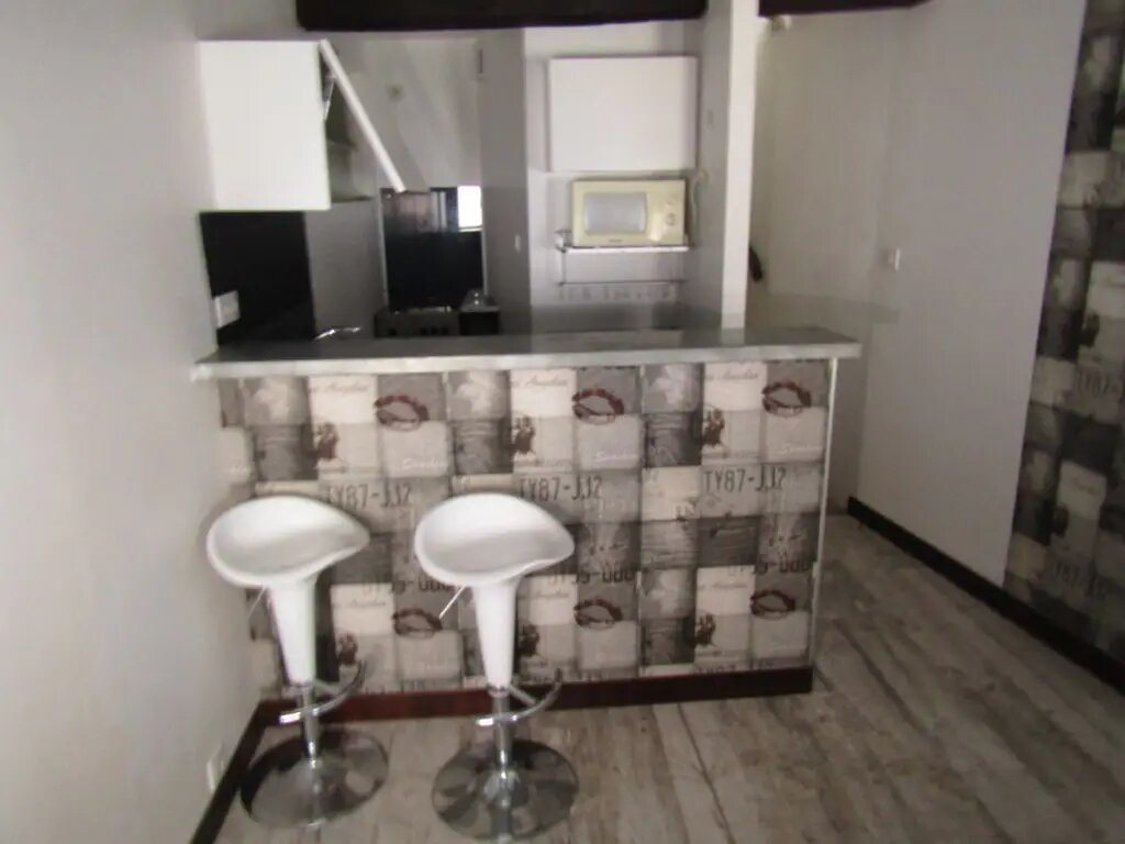 Maison à louer, 35m², Pomérols