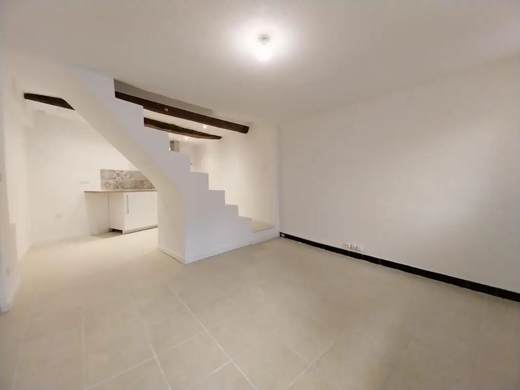 Maison à louer, 39m², Saint-Thibéry