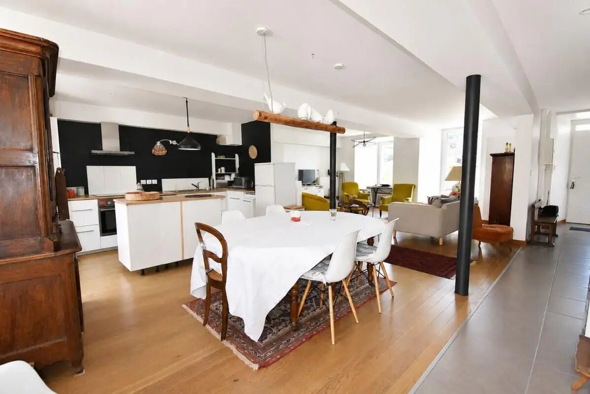 Maison à vendre, 165m², Arfeuilles