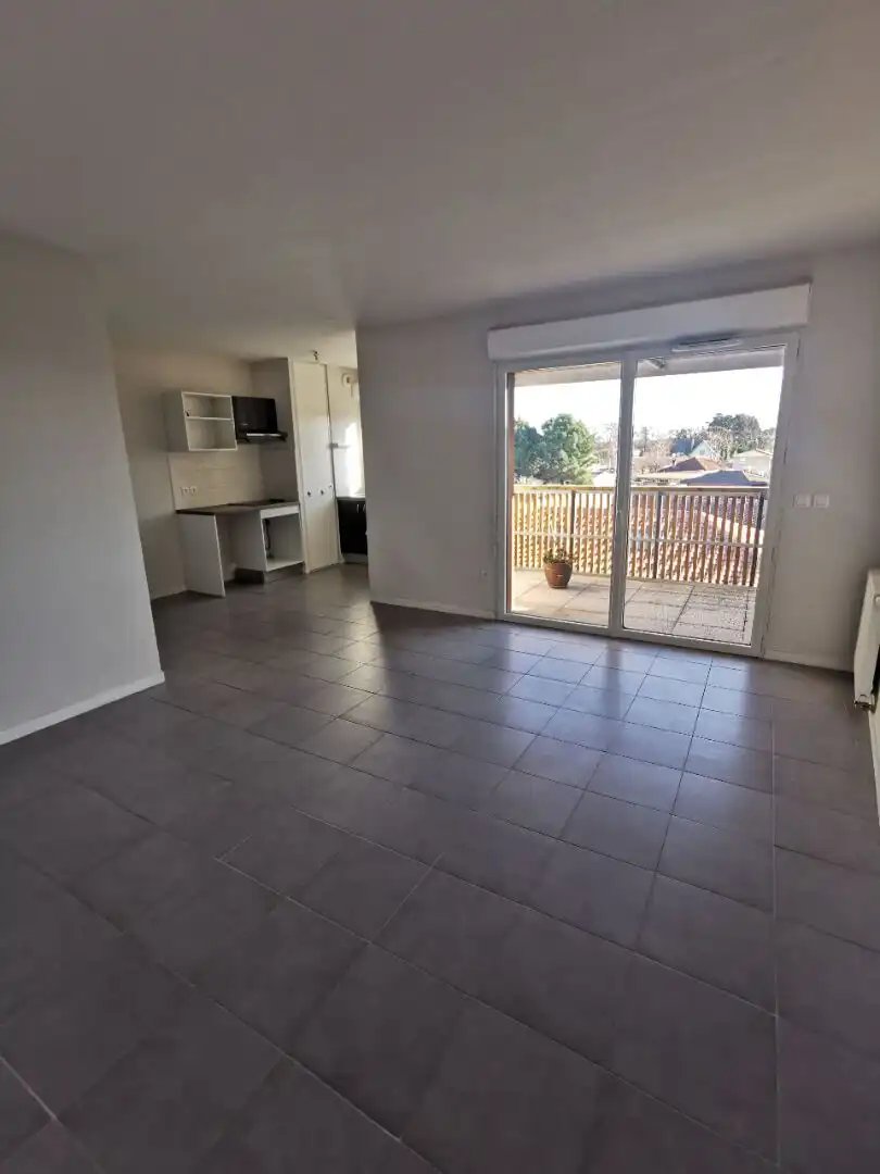 Appartement à louer, 62m², Arès