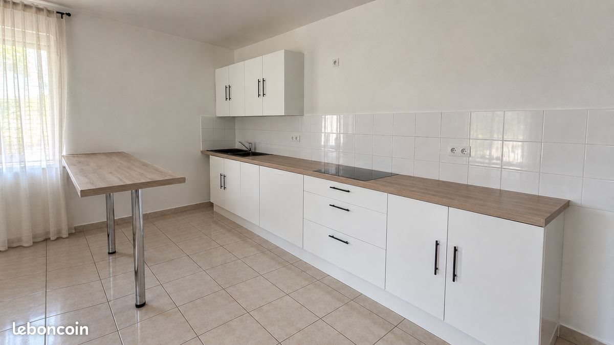 Appartement à louer, 67m², Communay