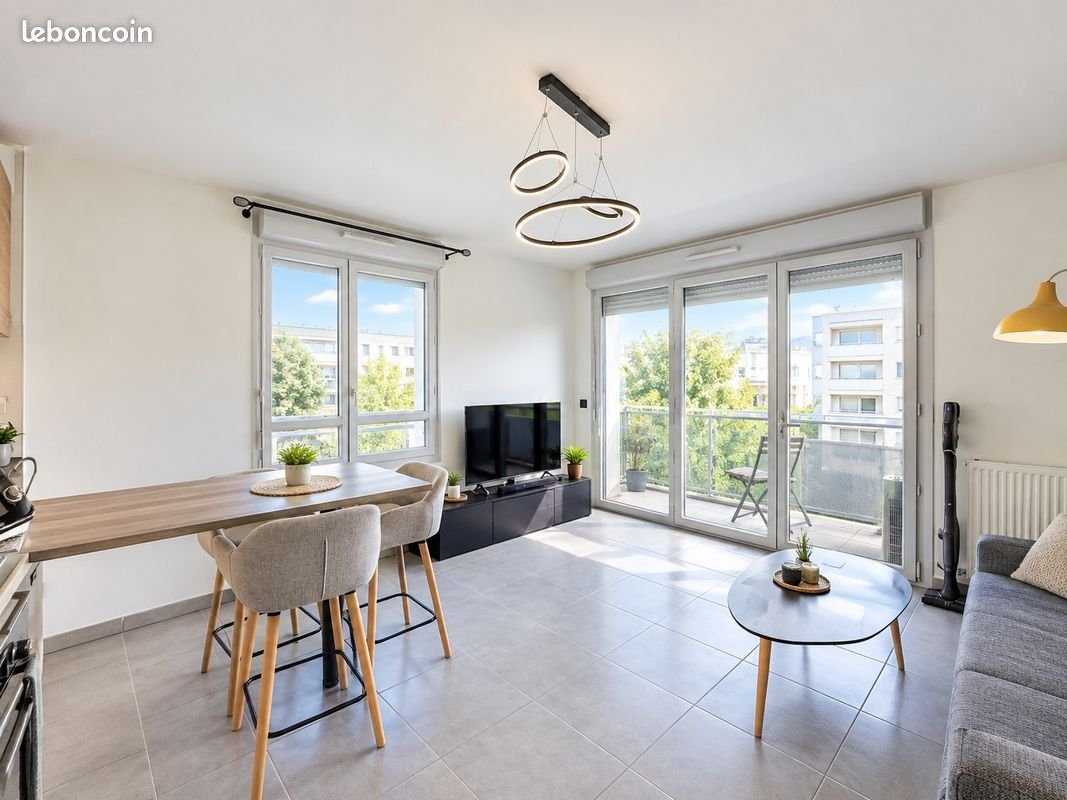 Appartement à louer, 31m², Saint-Priest