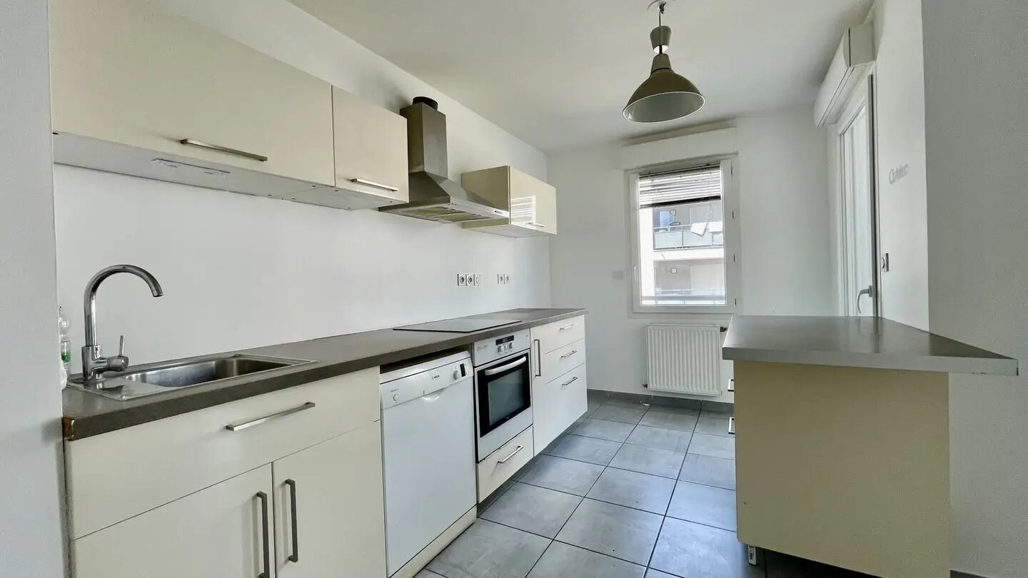 Appartement à vendre, 68m², Meyzieu