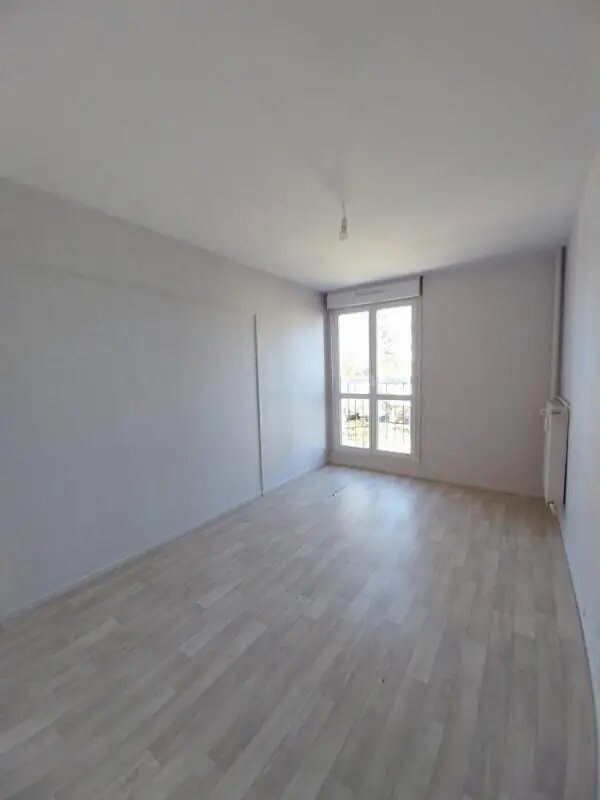 Appartement à louer, 75m², Chenôve