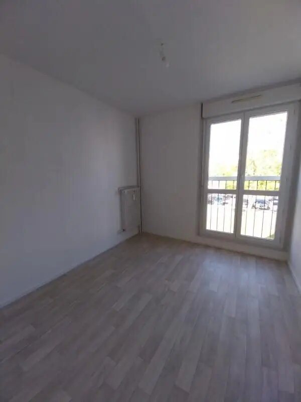Appartement à louer, 75m², Chenôve