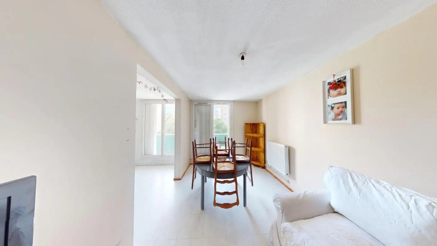 Appartement à louer, 60m², Vaulx-en-Velin
