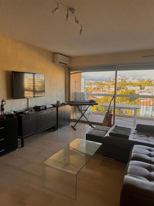 Advert pic 0