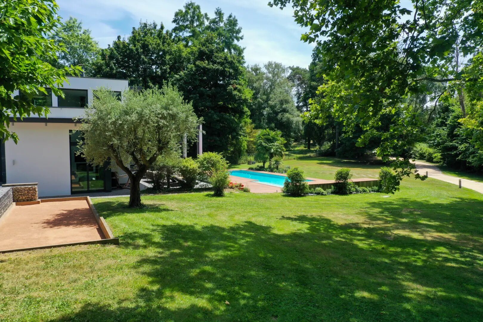Maison à vendre, 385m², Saint-Genis-Laval