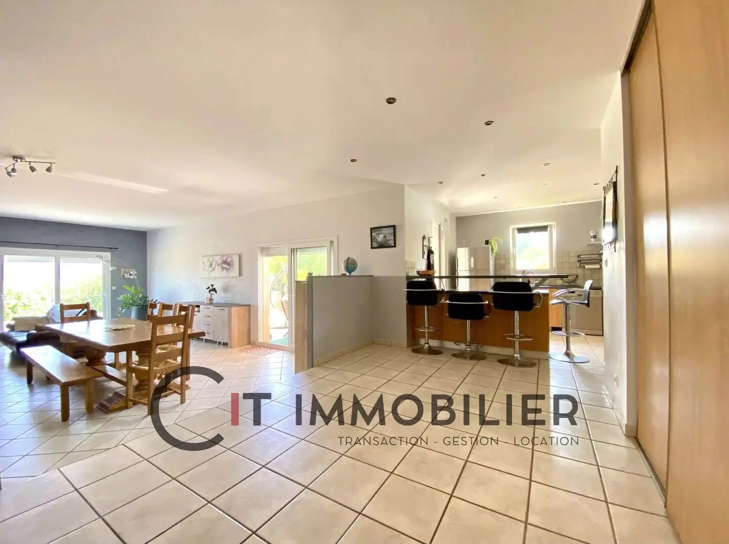 Maison à vendre, 202m², Saint-Jean-d'Avelanne