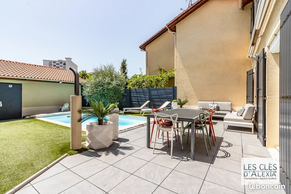 Maison à vendre, 106m², Vénissieux