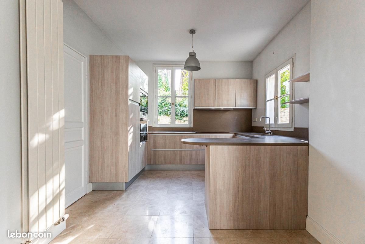 Maison à louer, 212m², La Rochelle