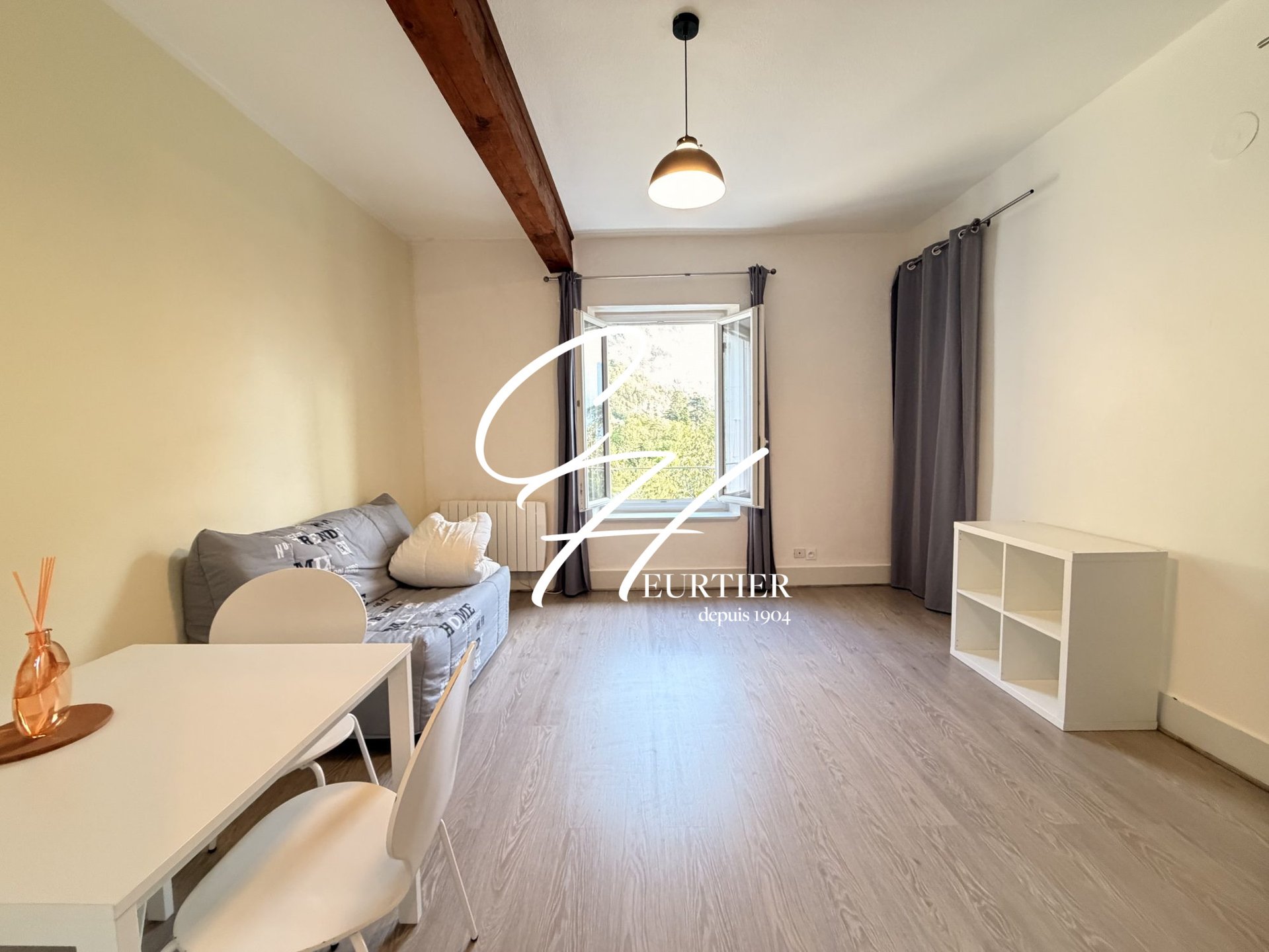 Appartement à louer, 24m², Saint-Egrève
