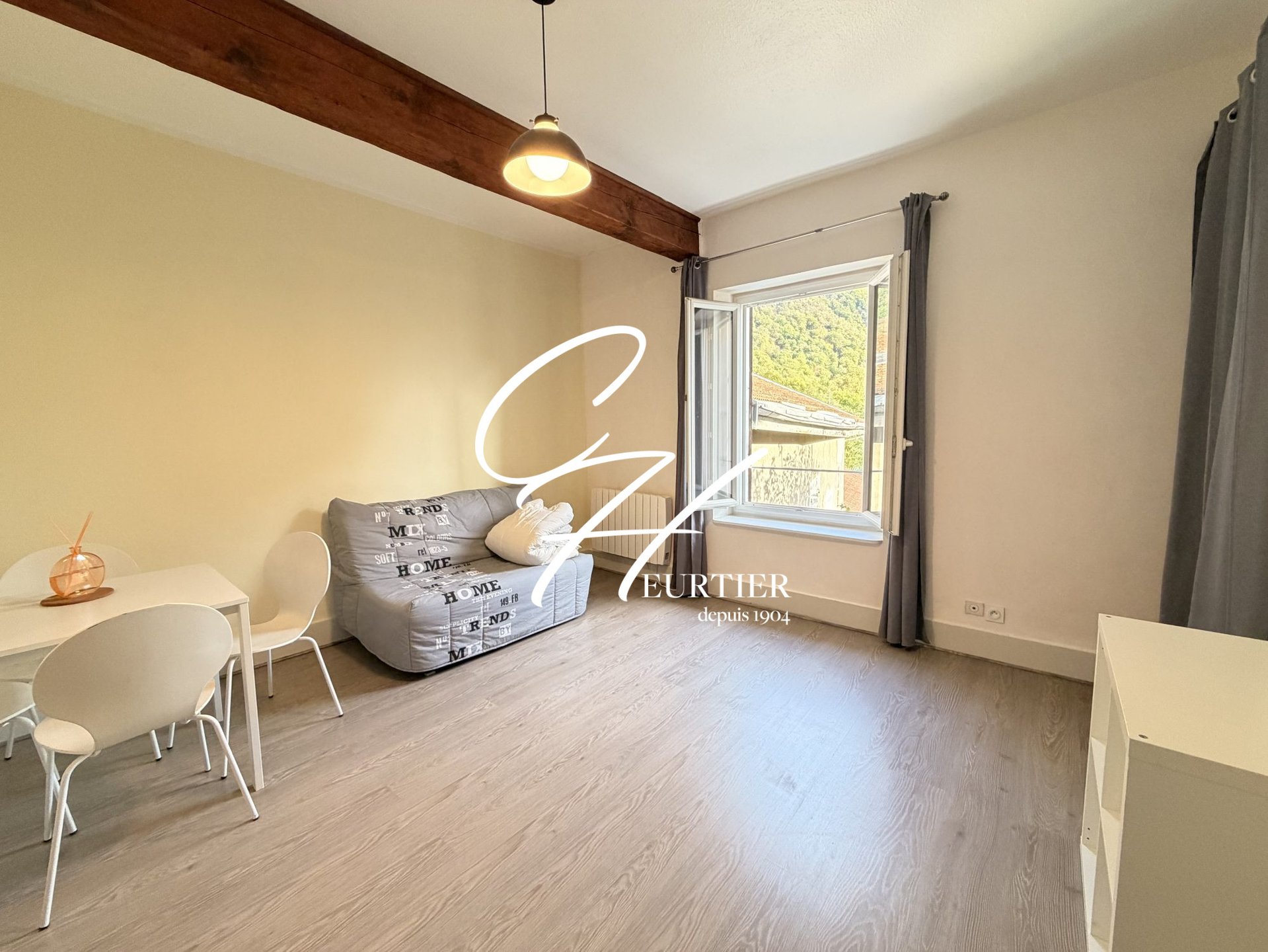 Appartement à louer, 24m², Saint-Egrève