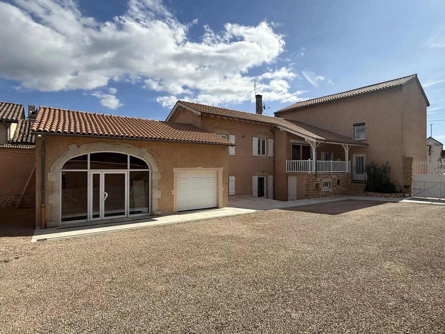 Maison à vendre, 180m², La Chapelle-de-Guinchay
