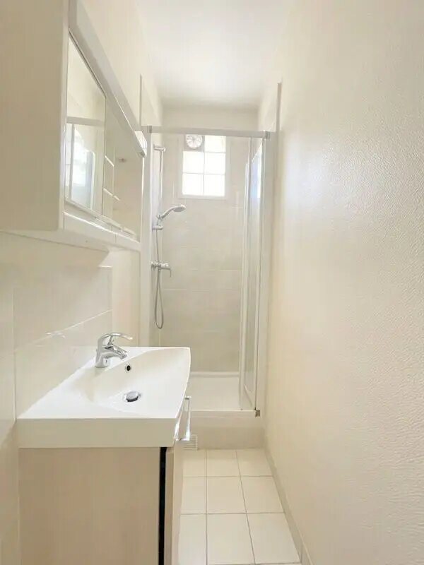 Appartement à louer, 40m², Courbevoie