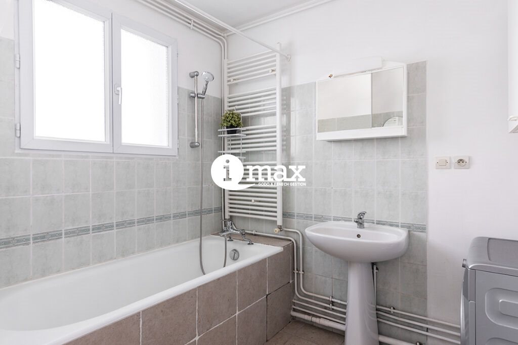 Appartement à louer, 35m², Courbevoie
