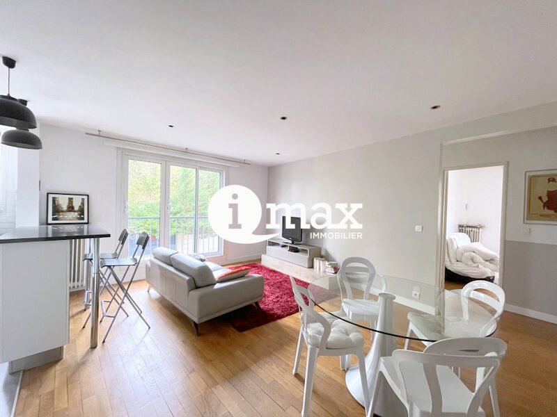Appartement à louer, 63m², Courbevoie