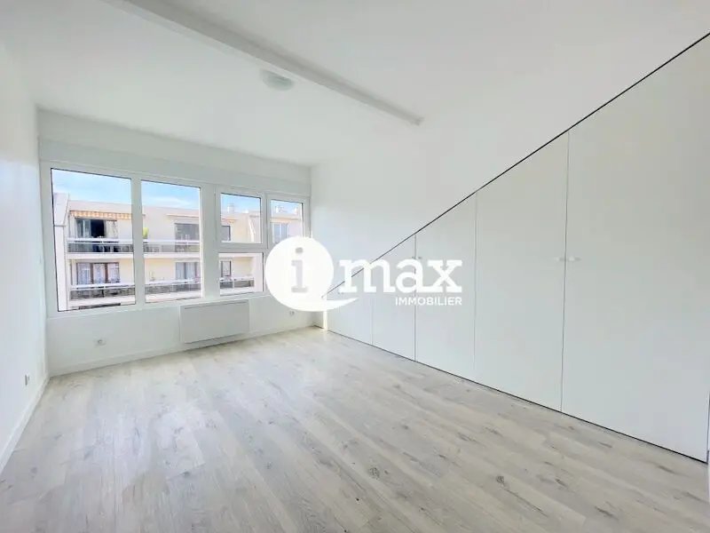 Appartement à louer, 57m², Courbevoie