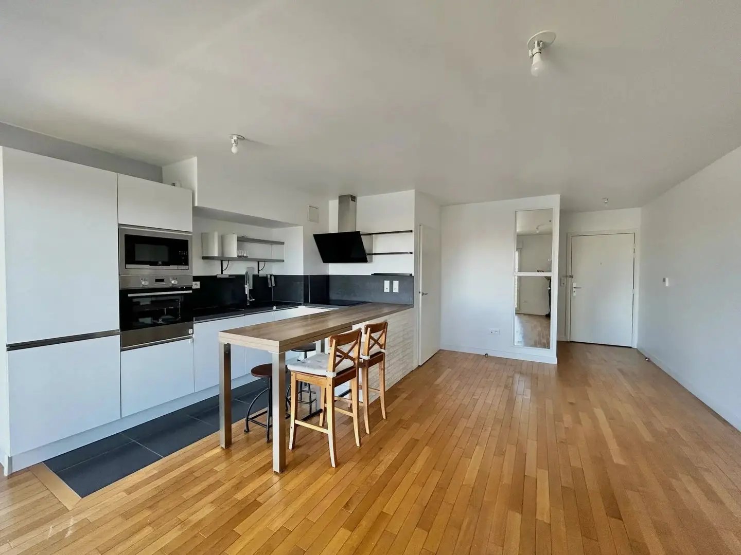 Appartement à louer, 75m², Clichy