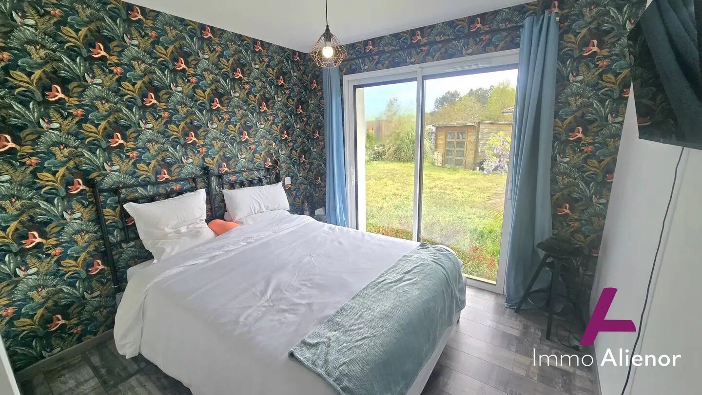Maison à vendre, 104m², Saint-Julien-en-Born