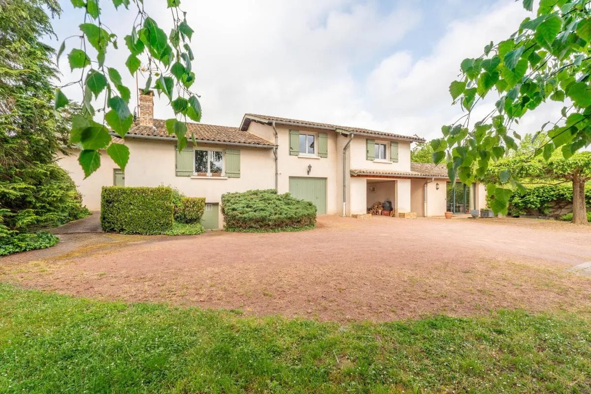 Maison à vendre, 243m², Cercié