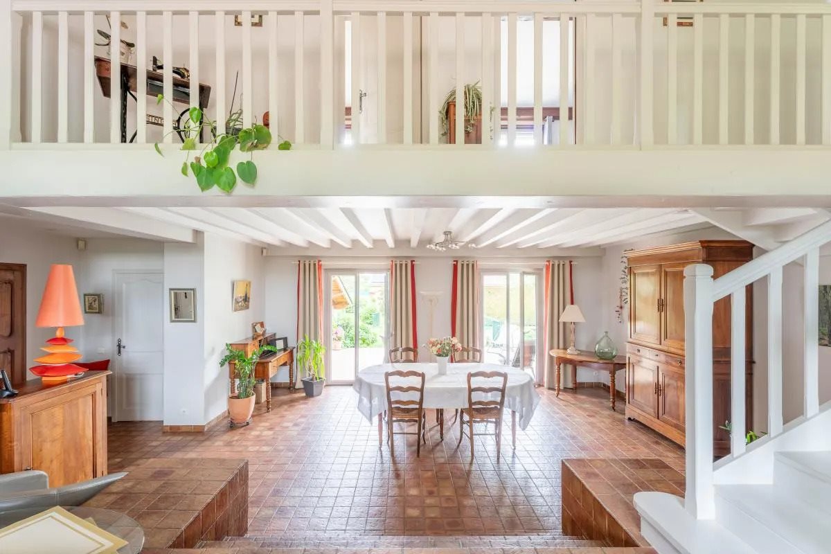 Maison à vendre, 243m², Cercié