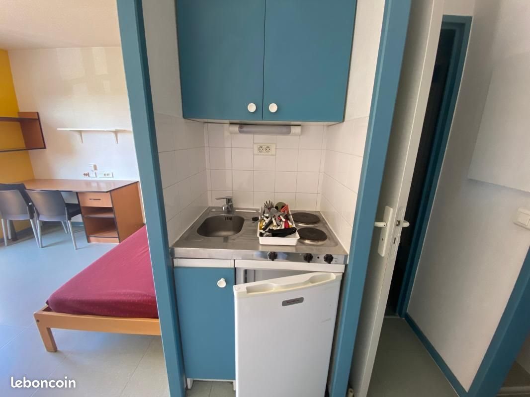 Appartement à louer, 18m², Bron