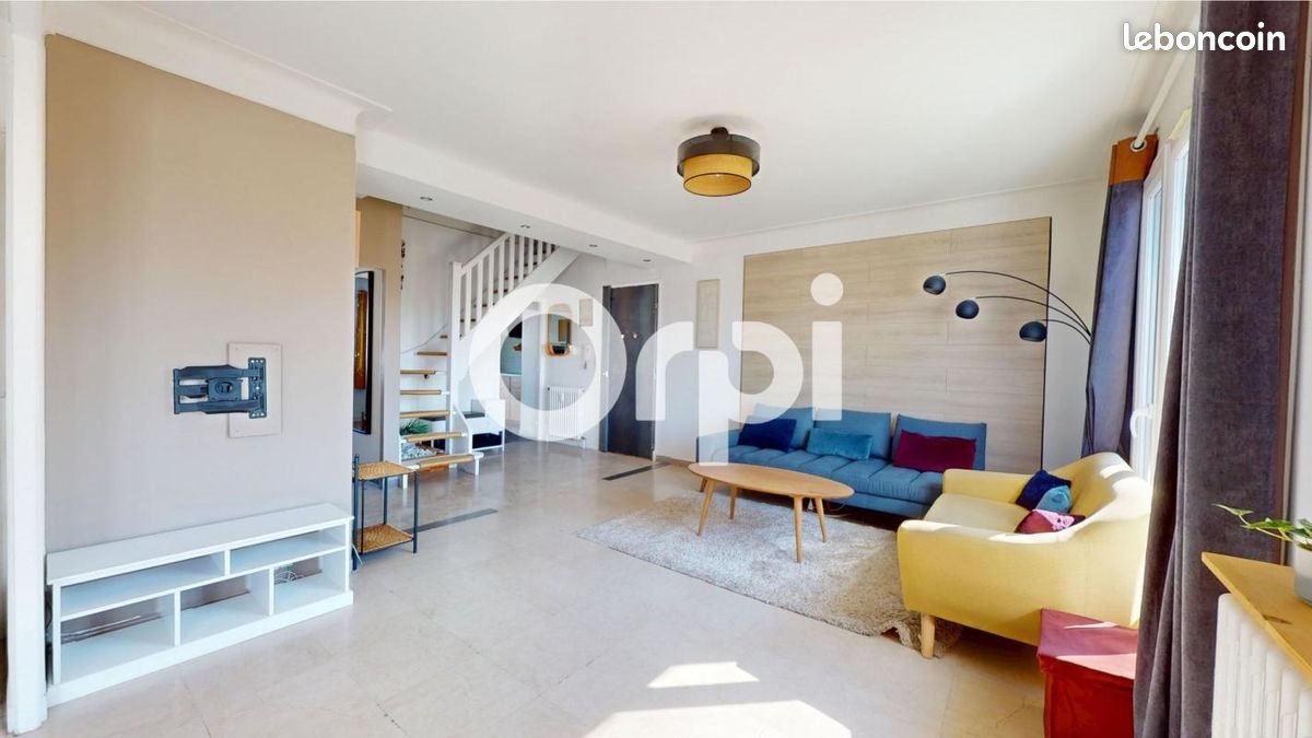 Appartement à louer, 98m², Bron