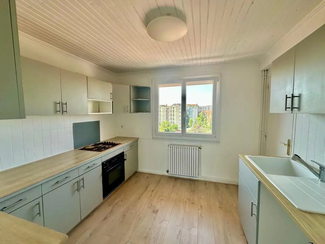 Appartement à vendre, 68m², Bron