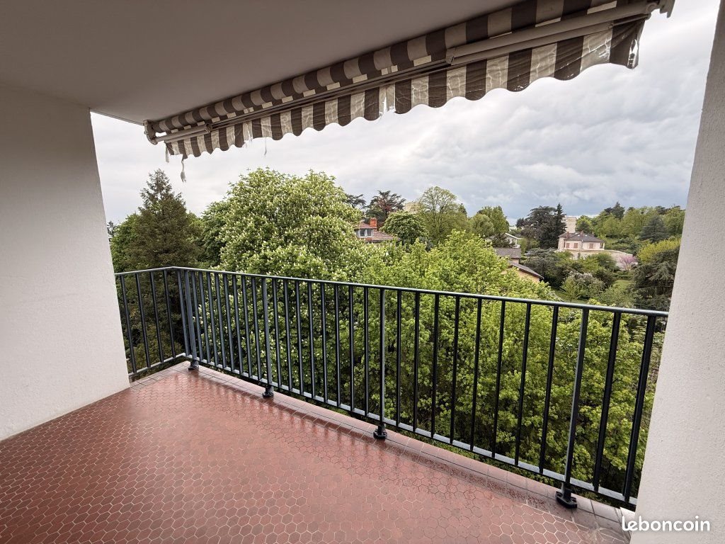 Appartement à louer, 79m², Sainte-Foy-lès-Lyon