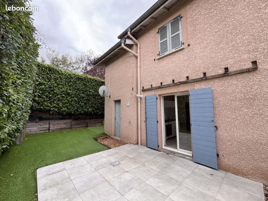 Maison à louer, 104m², Saint-Pierre-la-Palud
