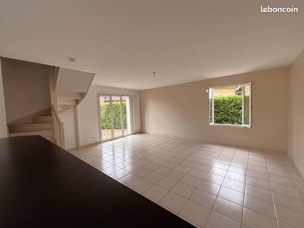 Maison à louer, 104m², Saint-Pierre-la-Palud