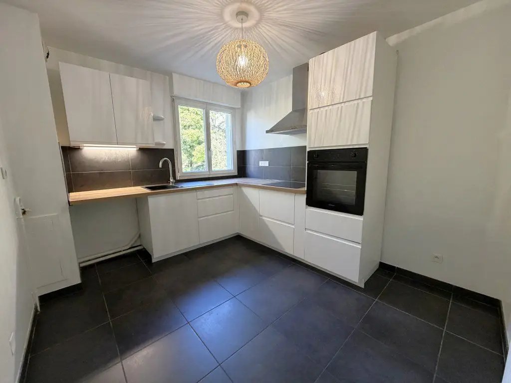 Appartement à louer, 59m², Charbonnières-les-Bains