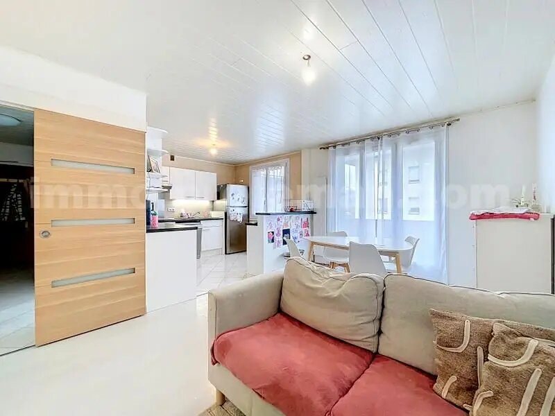 Appartement à vendre, 60m², Saint-Pierre-en-Faucigny