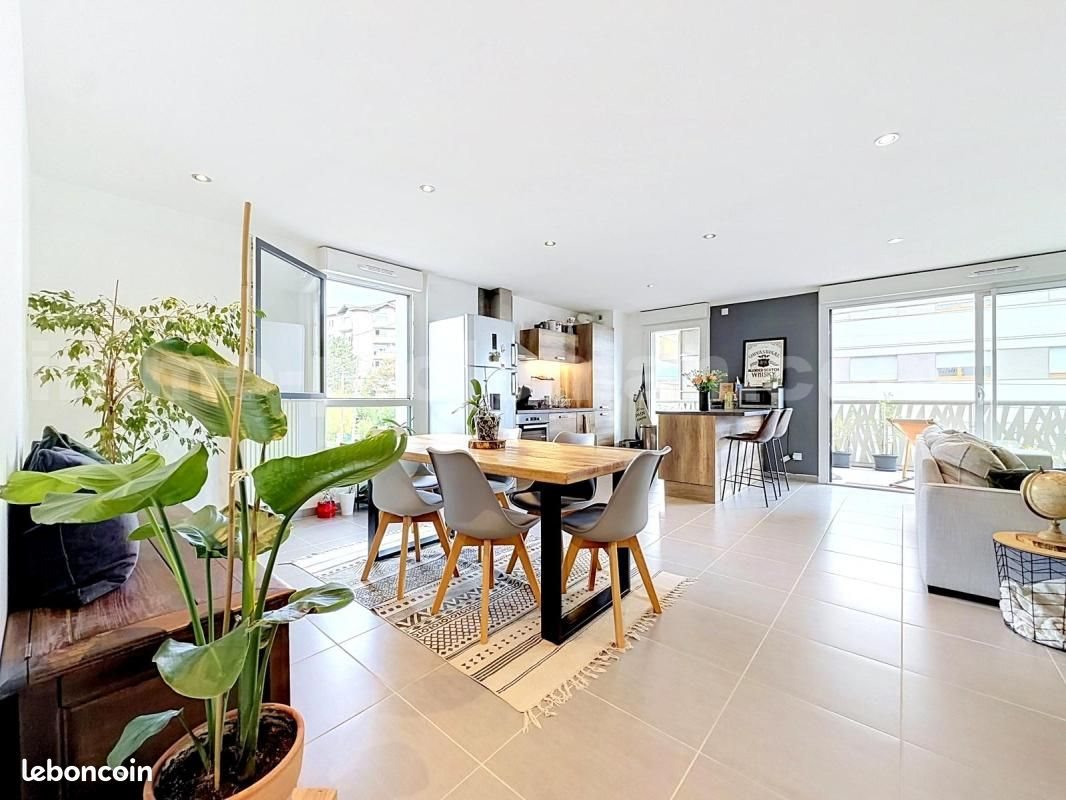 Appartement à vendre, 76m², Annemasse