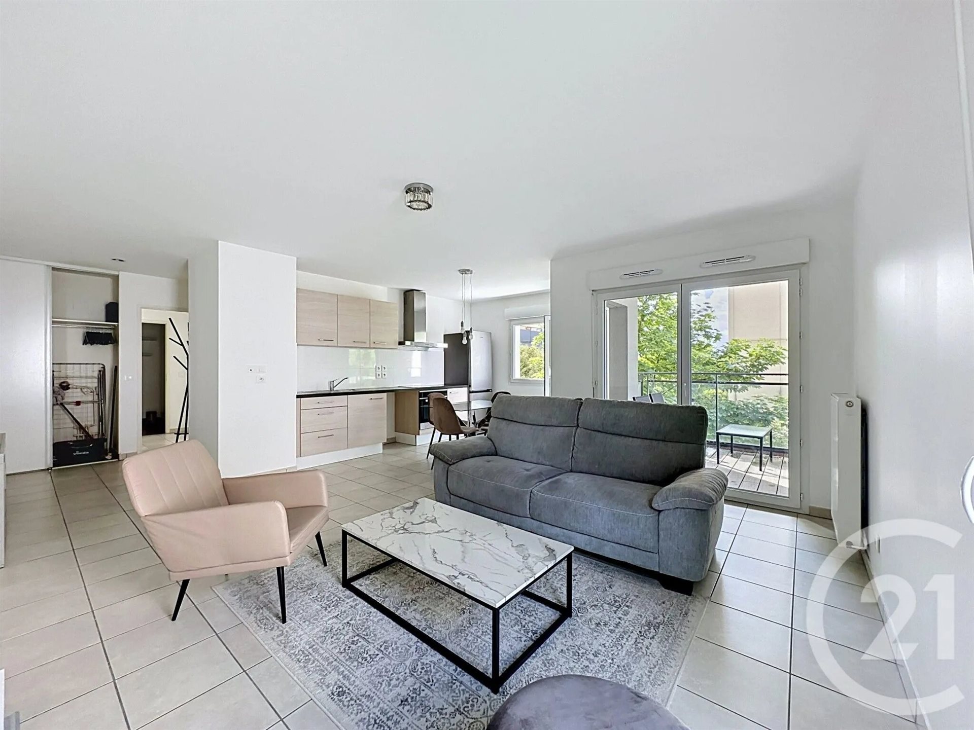Appartement à louer, 66m², Saint-Priest