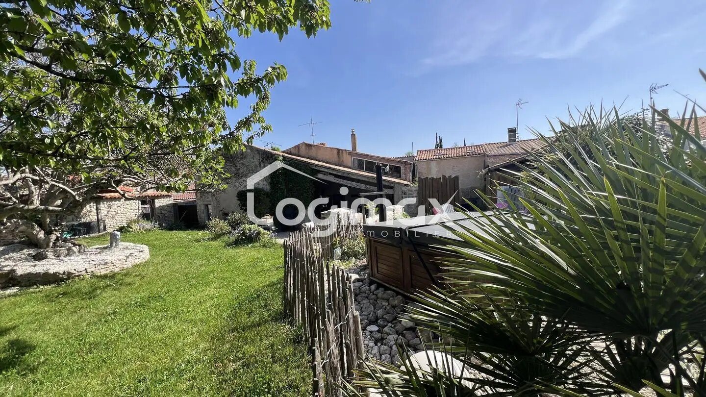 Maison à vendre, 210m², Salles-sur-Mer